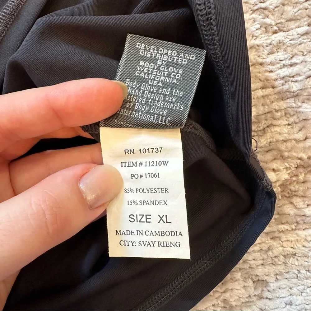 Body Glove Black Short Sleeve Rash Guard - Picture 6 of 10